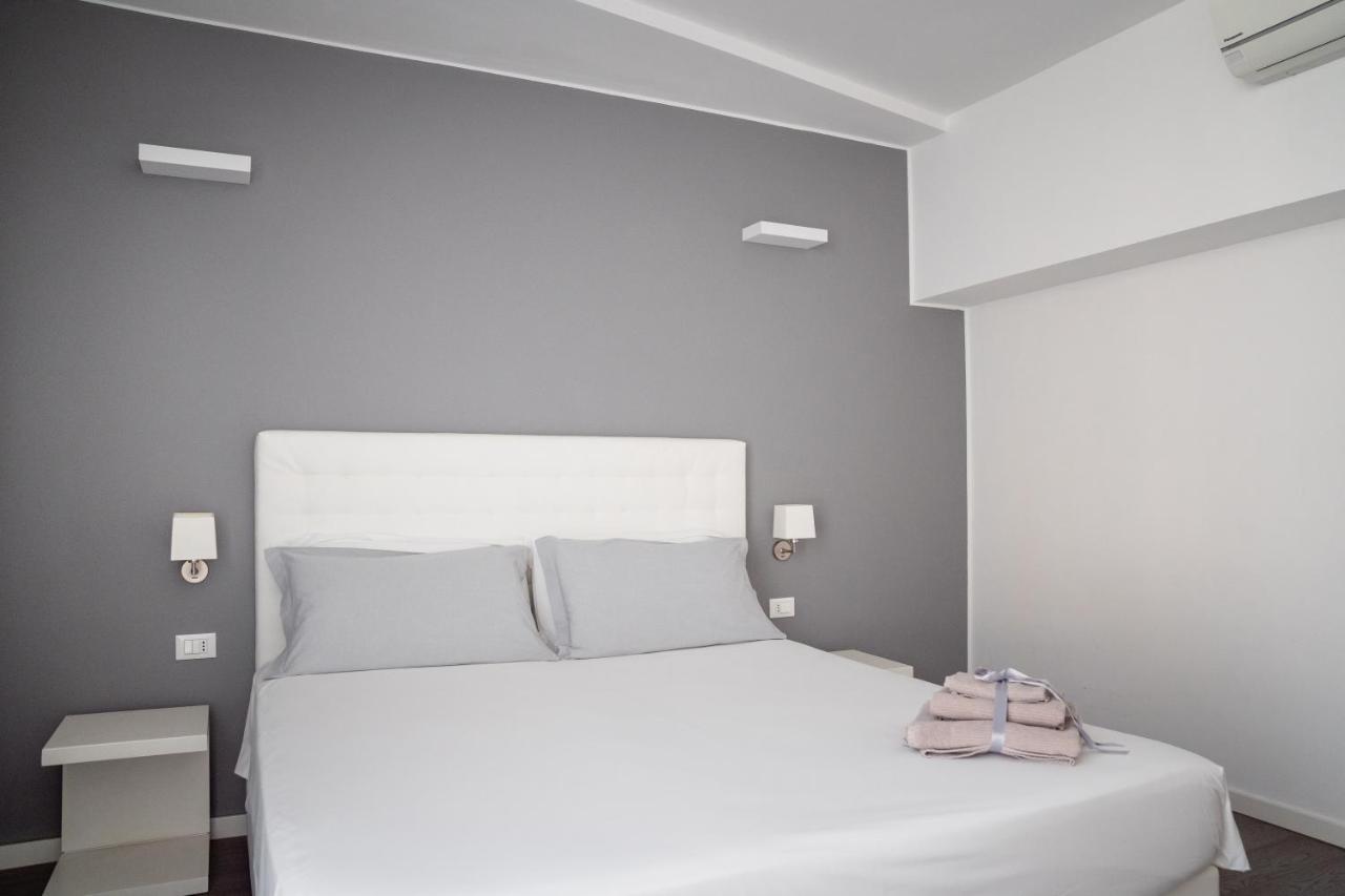 Hotel Midnight In Genova Zewnętrze zdjęcie