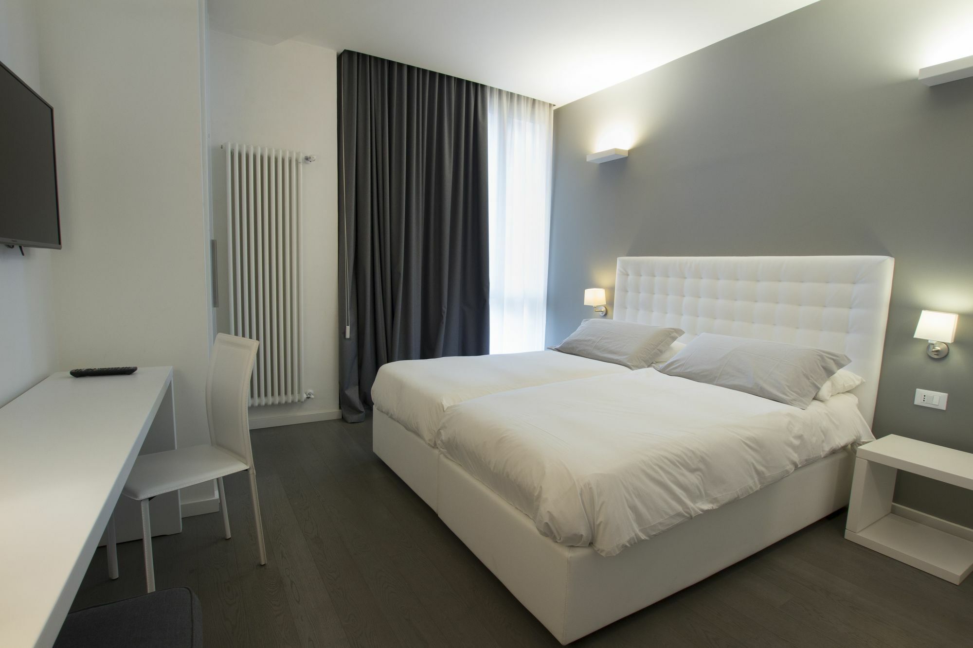 Hotel Midnight In Genova Zewnętrze zdjęcie
